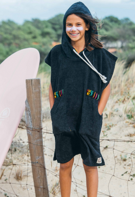kids surf poncho black