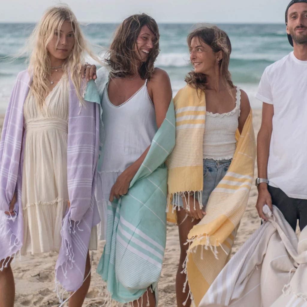 photo melocotton Plaids et couvertures de plage faits main : textiles authentiques du monde entier