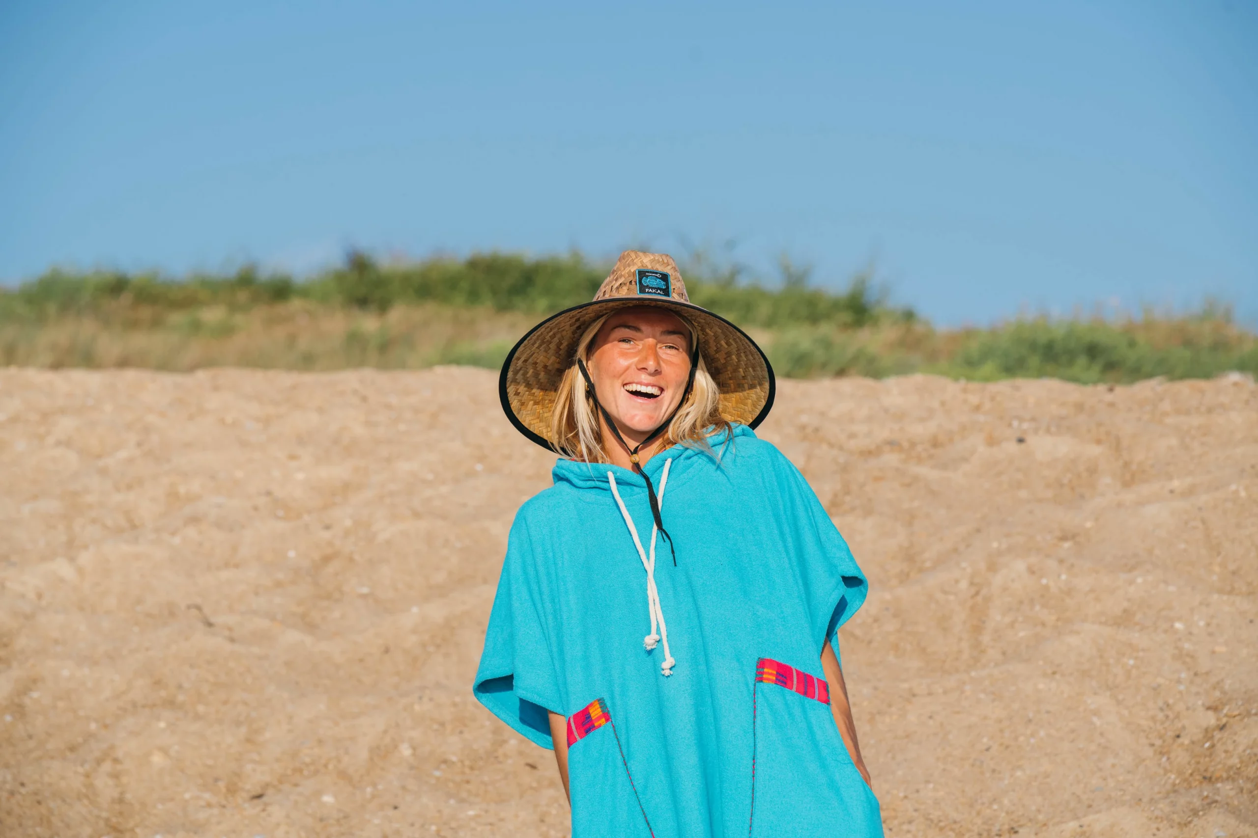 Pakal-2026-compressé-_JérémieGabrien-56 Turquoise Blue Towel Poncho / Fuchsia Tribal Pattern